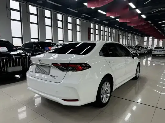 Toyota Corolla 2023 (16800 км)