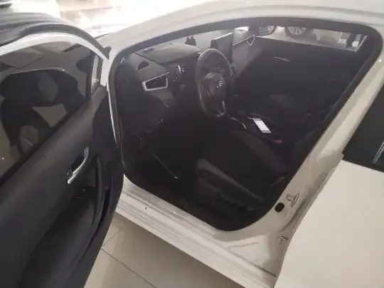 Toyota Corolla 2023 (39300 км)