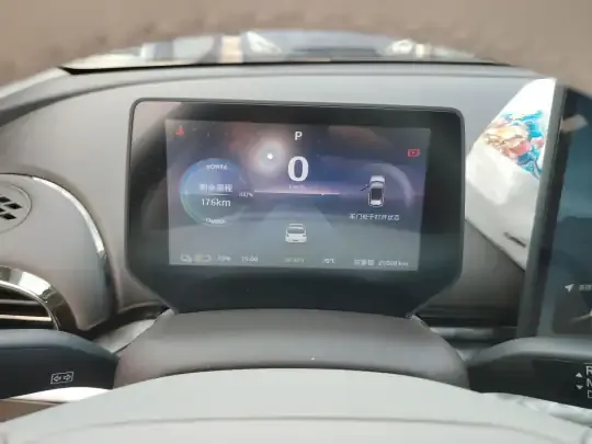 JAC Yiwei 3 2023 (27000 км)