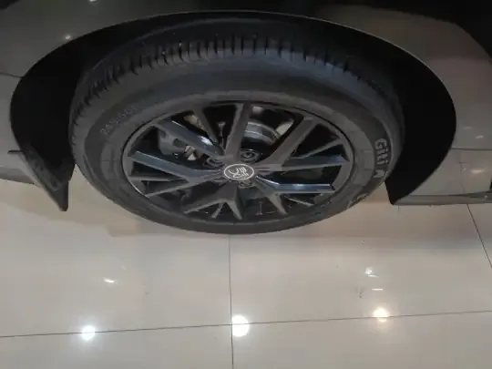 BYD Han 2023 (39200 км)