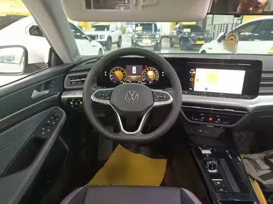 Volkswagen Lamando 2023 (30100 км)
