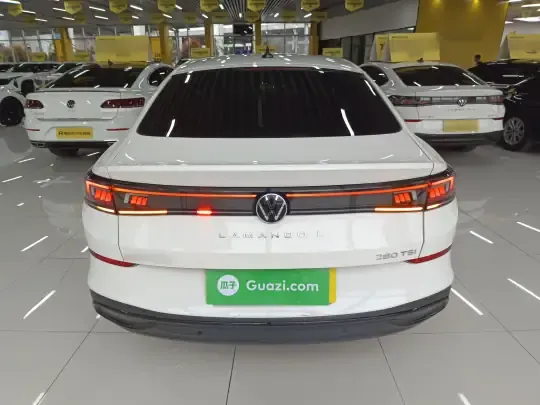 Volkswagen Lamando 2023 (30100 км)
