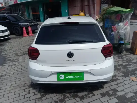 Volkswagen Polo 2023 (12600 км)