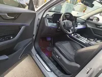 Hongqi HS5 2023 (53300 км)