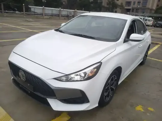 MG 5 2023 (17800 км)