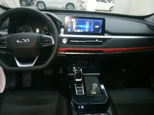 Chery Tiggo 7 2023 (13100 км)