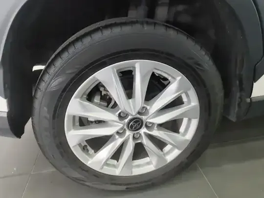 Toyota Corolla Cross 2023 (24100 км)