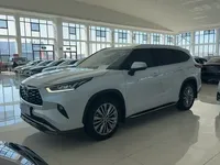 Toyota Highlander 2023 (22600 км)