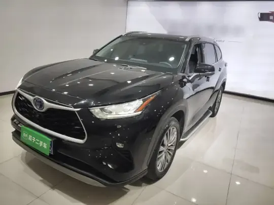 Toyota Highlander 2023 (46800 км)