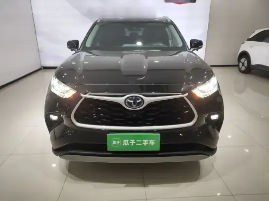 Toyota Highlander 2023 (46800 км)