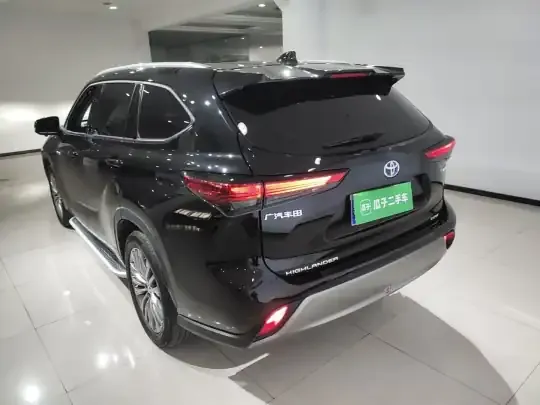 Toyota Highlander 2023 (46800 км)
