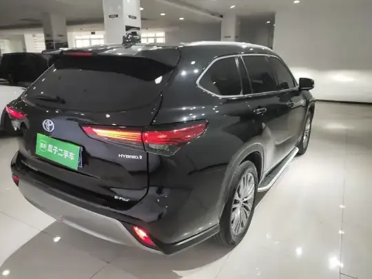 Toyota Highlander 2023 (46800 км)