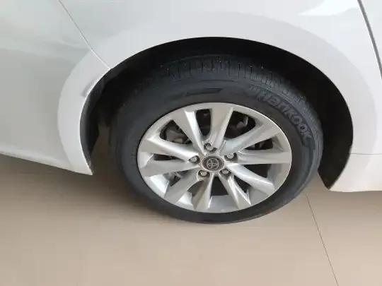 Toyota Corolla 2023 (40600 км)