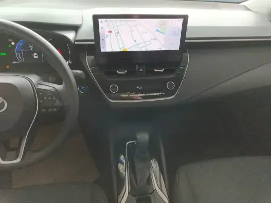 Toyota Corolla 2023 (40600 км)