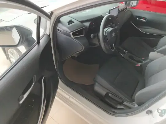 Toyota Corolla 2023 (40600 км)