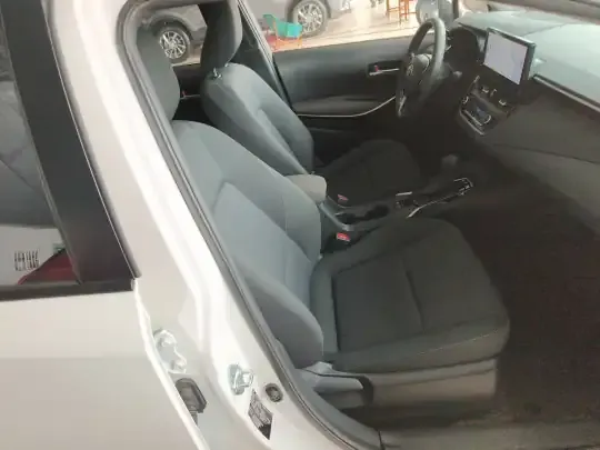 Toyota Corolla 2023 (40600 км)