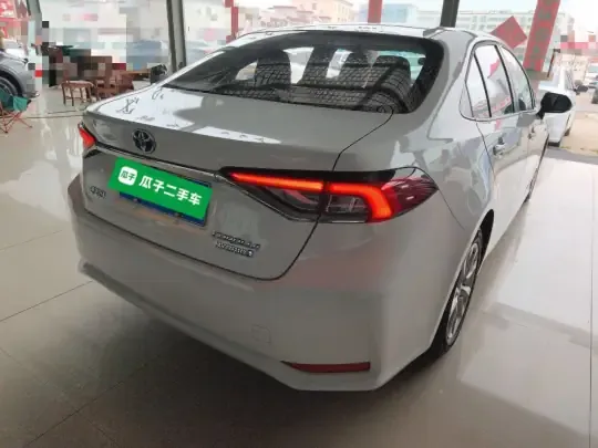 Toyota Corolla 2023 (40600 км)