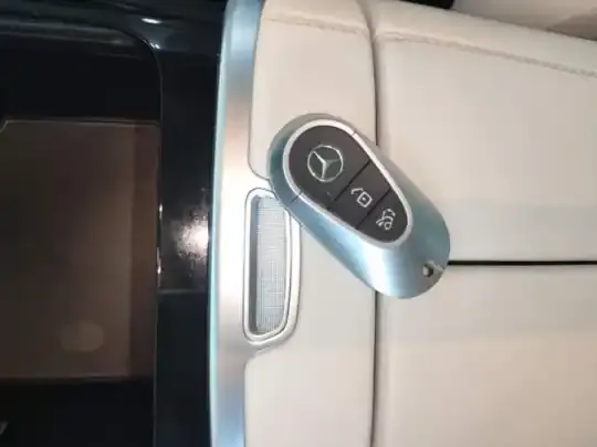 Mercedes-Benz EQE SUV 2023 (31500 км)