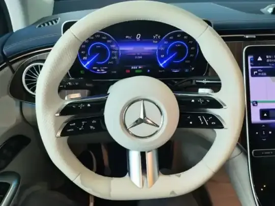 Mercedes-Benz EQE SUV 2023 (31500 км)