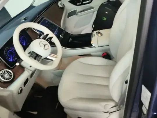 Mercedes-Benz EQE SUV 2023 (31500 км)