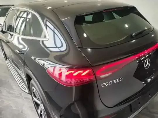 Mercedes-Benz EQE SUV 2023 (31500 км)