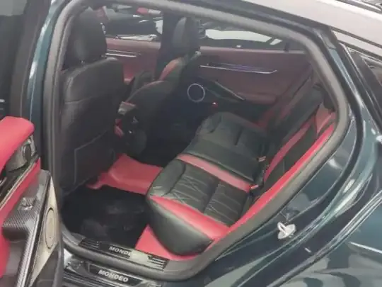 Ford Mondeo 2023 (21900 км)