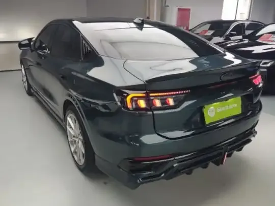 Ford Mondeo 2023 (21900 км)