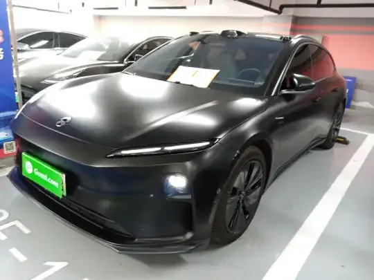 Nio ET5T 2023 (21900 км)