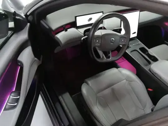 Nio ET5T 2023 (21900 км)