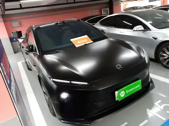 Nio ET5T 2023 (21900 км)