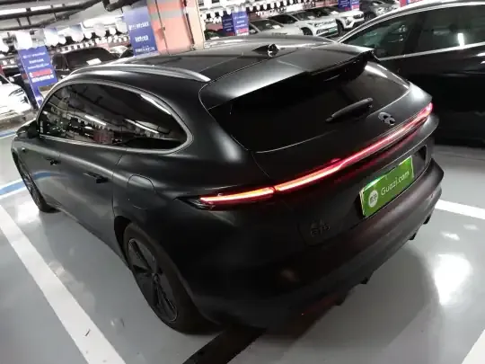 Nio ET5T 2023 (21900 км)
