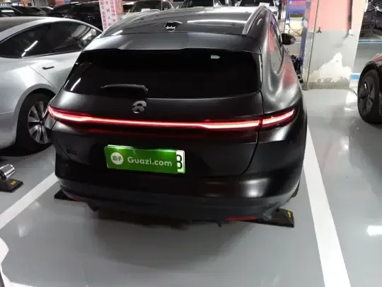 Nio ET5T 2023 (21900 км)