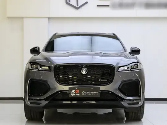 Jaguar F-PACE 2024 (6100 км)