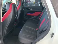 Hongqi HS3 2023 (16000 км)