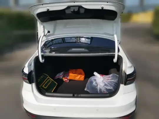 Volkswagen Lavida 2023 (8600 км)