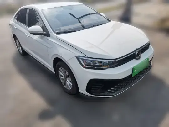 Volkswagen Lavida 2023 (8600 км)