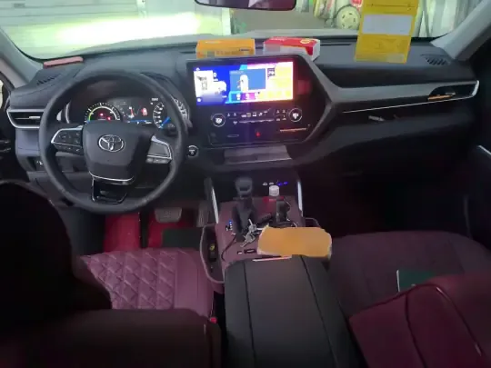 Toyota Highlander 2023 (12200 км)