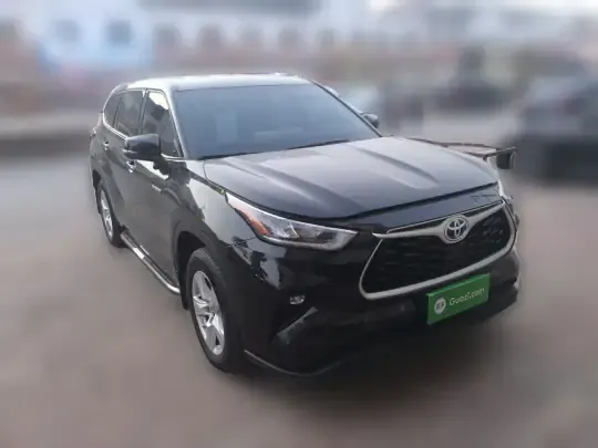 Toyota Highlander 2023 (12200 км)