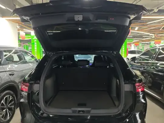 BYD Song PLUS New Energy 2023 (23100 км)