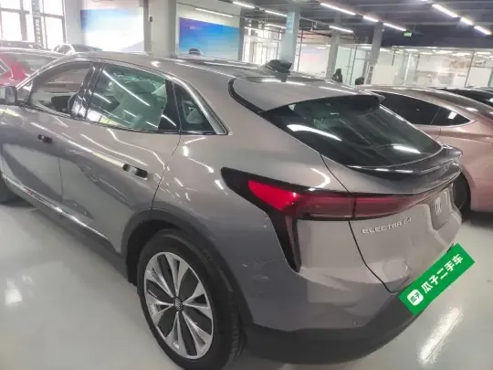 Buick E4 2023 (3900 км)