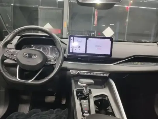 Geely Auto Preface 2023 (26600 км)