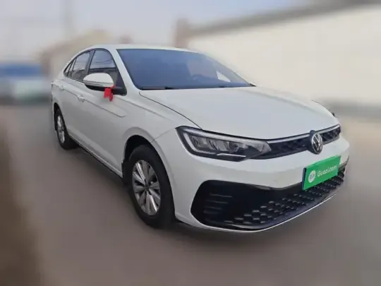 Volkswagen Lavida 2023 (3900 км)