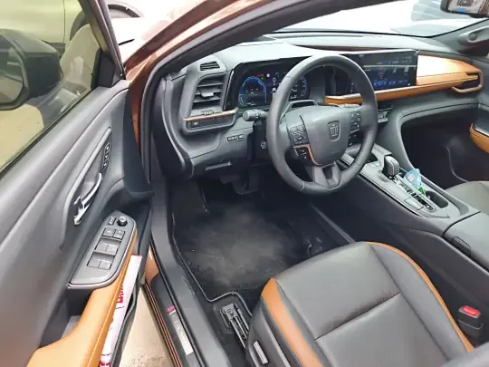 Toyota Crown 2023 (38500 км)