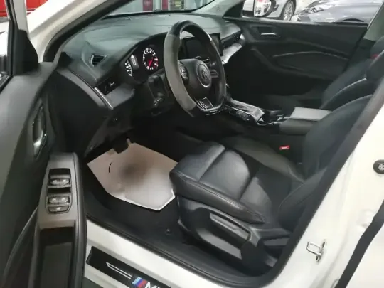 MG 5 2023 (20400 км)