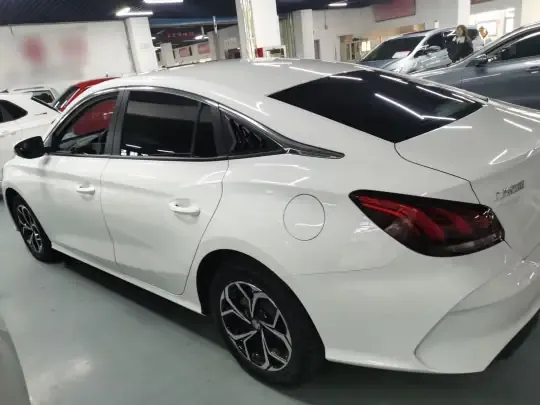 MG 5 2023 (20400 км)
