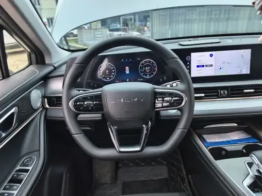 Chery OMODA 2023 (23400 км)