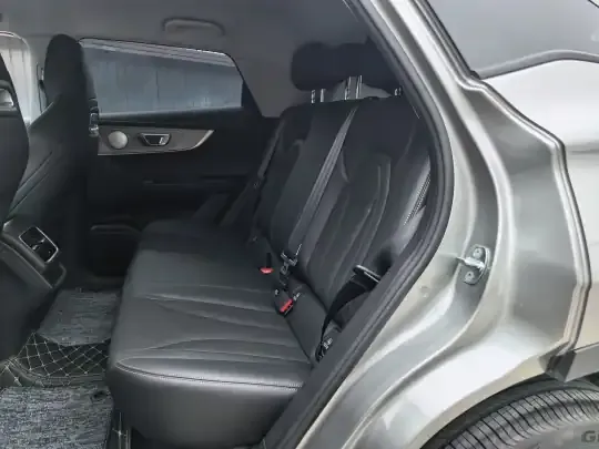 Chery OMODA 2023 (23400 км)
