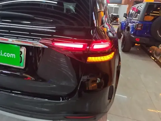 Mercedes-Benz GLE New Energy 2024 (27799 км)