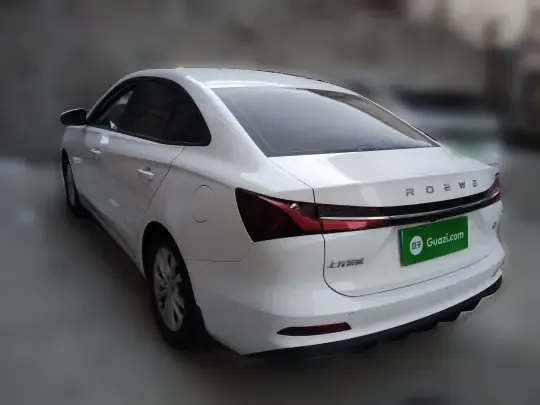 Roewe i5 2023 (3100 км)