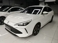 Roewe i5 2023 (12800 км)